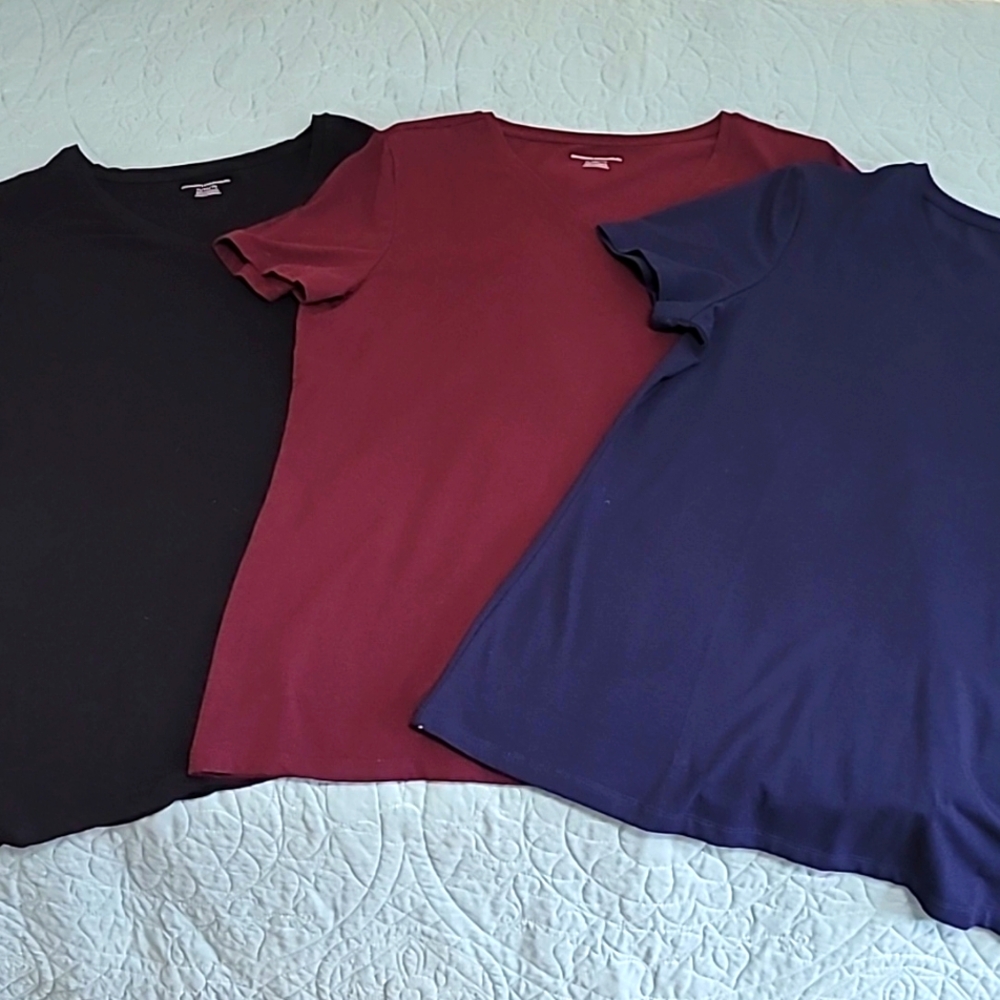 Bundle of 3 T shirts